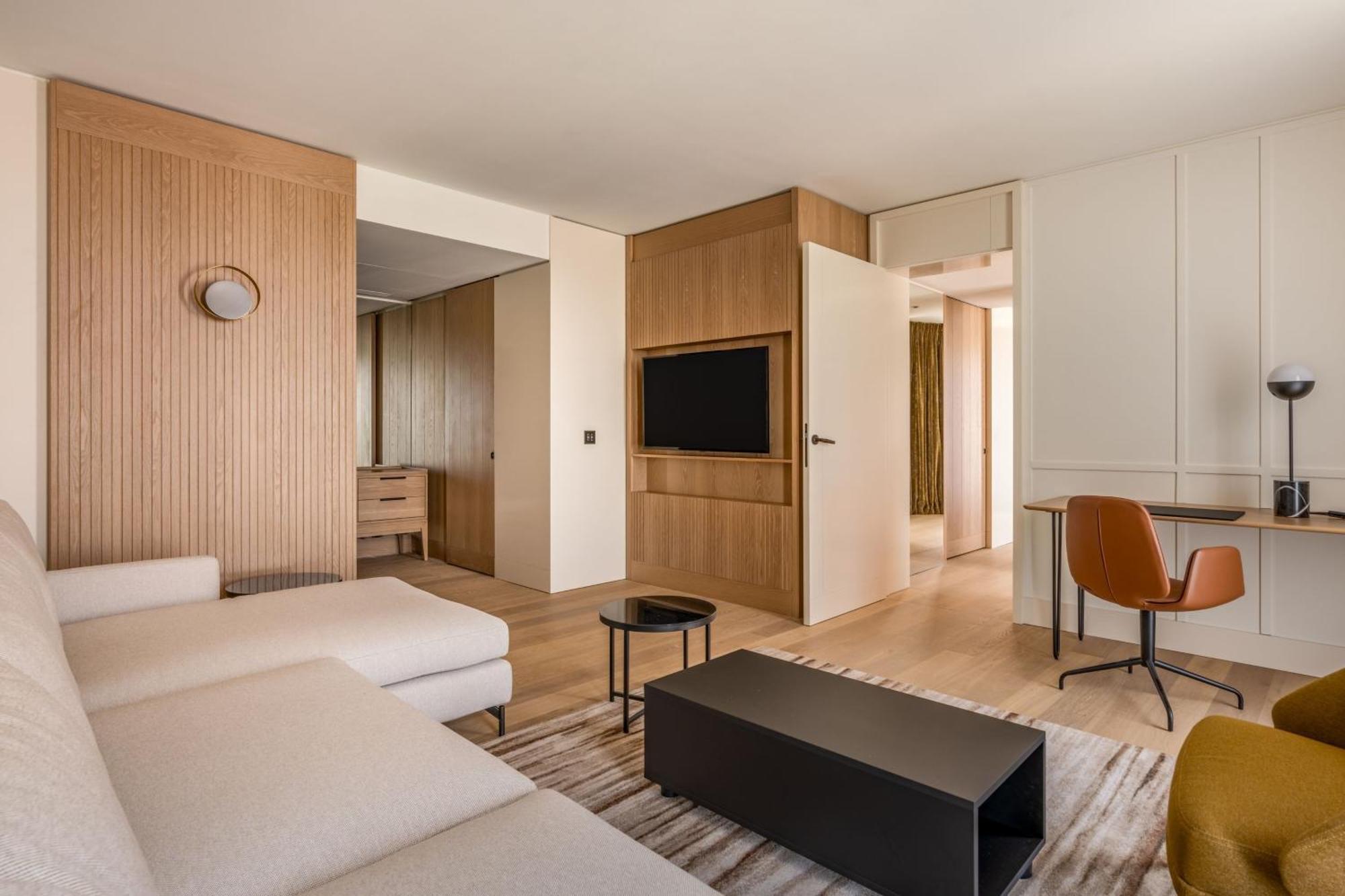 Marriott West